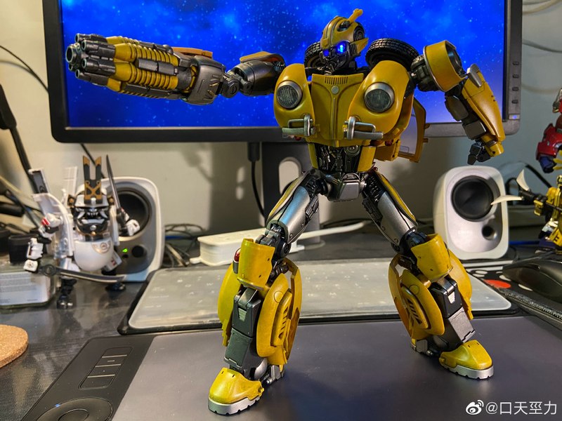 Zeta ZV01 Pioneer In Hand Images Of Unofficial MP Style VW Bumblebee  (3 of 11)